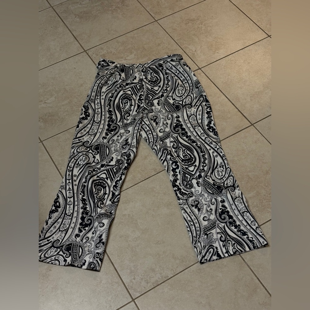 The Limited Black and White Paisley Stretch Pants Size 4 - Picture 1 of 4
